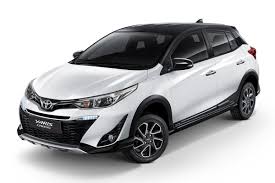 The yaris cross can also notify toyota emergency assistance if you have an accident, even if you can't reach your phonecs1. Toyota Yaris Cross 2019 Rad Und Reifengrossen Lochkreisdurchmesser Einpresstiefe Und Felgenspezifikationen Reifen Grossen De