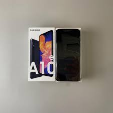Samsung has been a star player in the smartphone game since we all started carrying these little slices of technology heaven around in our pockets. Buy Samsung Galaxy A10e Sm A102 32gb Brand New Unlocked Single Sim At Affordable Prices Free Shipping Real Reviews With Photos Joom
