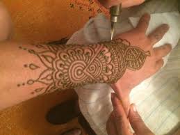 Henna tree of life design on a woman's pregnant belly. Henna Tattoo Hand Picture Of Marrakech Henna Art Cafe Tripadvisor