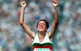 Set over a largely flat course around the river thames, the marathon is 26.2 miles (42.2 km) in length and generally regarded as a competitive and unpredictable event, and conducive to fast times. Nascimento De Rosa Mota O Leme Magazine Efemerides Do Dia 29 De Junho