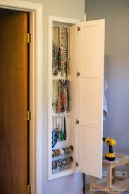 Eingebauter Schmuckschrank Teil 2 Organisation Des Schmucks Mugo Schmuckschrank Speicherideen Versteckter Schrank