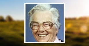 Jenny Stacey's Instagram, Twitter & Facebook