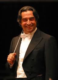 Una lunga, lunghissima intervista concessa da riccardo muti e firmata da aldo cazzullo sul dunque muti aggiunge: Viva La Mamma