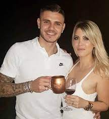 Wanda icardi (born 9 december 1986) is an argentinian media personality, football agent, showgirl, television presenter and model. Inter Milan Striker Mauro Icardi Wants Wife To Continue Working As His Agent Daily Mail Online