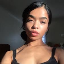 Listen to dontellem by esta. in g playlist online for free