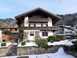 Breakfast, wifi, and parking are free at this hotel. Haus Ahorn Online Buchen In Mayrhofen