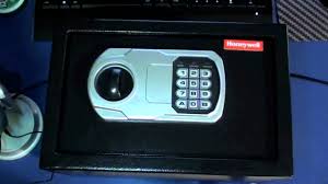 How to unlock a sentry safe without a key. Warning Honeywell 5101 Security Safe Youtube