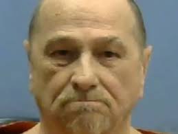 Northern Iowa man who kidnapped woman from grocery store and left her in a  ditch dies in prison