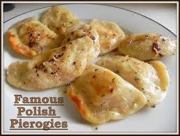 Famous Polish Pierogies Rezept In 2020 Rezeptideen Pierogi Rezept Lebensmittel Essen