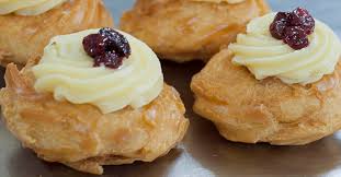 Ingredienti per 10 zeppole fritte. Video Le Migliori Zeppole Fritte Di San Giuseppe Le Fai Con Questa Ricetta