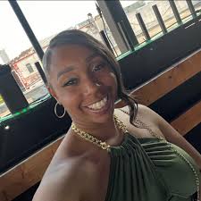 What are some green adult drink ideas for the Eagles game?