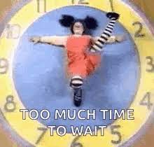 Big Comfy Couch Clock Stretch Gifs Tenor
