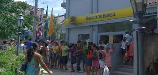 É um banco de economia mista, ou seja, parte das ações são do governo brasileiro e a outra parte é de particulares. Ubs Und Banco Do Brasil Legen Grundstein Fur Fuhrende Investmentbank In Sudamerika Latinapress Nachrichten