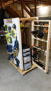 There are two integrated organizers in the lid that help the user organize their smaller tools and accessories. 12 Brilliant Tool Organization Ideas Her Tool Belt