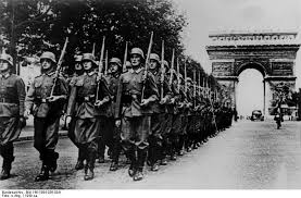 Lecția de istorie - LECȚIA DE ISTORIE - 14 iunie: Ocuparea Parisului de către trupele germane. În primăvara anului 1940 trupele franceze au fost izolate în partea de nord a țării, printr-o