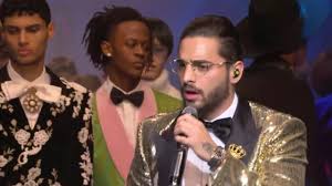 35,200 views, added to favorites 1,270 times. Maluma Corazon Y Felices Los 4 En El Dolce Gabanna Fall Winter 2018 2019 Men S Fashion Show Youtube