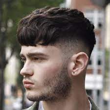 To accentuate the cut, curl small sections of your locks with tongs halfway down the length, but leave the ends uncurled and sticking out slightly for a glamorous yet fluent look. Best Men S Haircuts For Your Face Shape 2021 Illustrated Guide