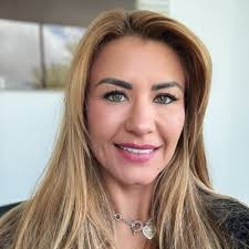 Chuck Berry at 90 years of age, had been married to Themetta Suggs since  1948 and they remained together more than 68 years! True love