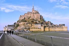 As your turns progress, you want to build up different categories, but instead of straights, you build churches of increasing size, instead of. Mont Saint Michel Saint Malo 2 Tage Tour Von Paris Aus 2021