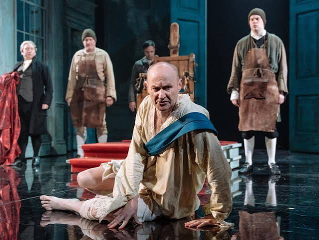 The Madness of George III review – Mark Gatiss delivers a tour de force |  Theatre | The Guardian