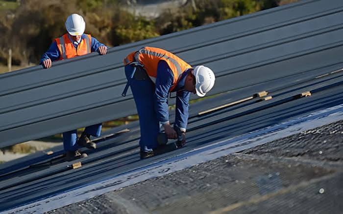Roof Repair vs Replacement - Let us Help You Make The Right Choice