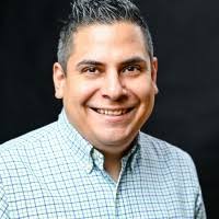 90+ perfiles de «Carlos Marcial»