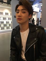 M34nismind Meanphiravich Selebritas