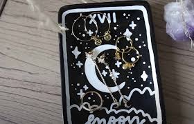 2 getting creative with hanging your decorations. Check Out These Creative Dollar Tree Craft Ideas