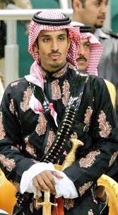 والدته هي الأميرة فهدة بنت فلاح بن سلطان بن حثلين، وجده من. ÙˆÙ„ÙŠ Ø§Ù„Ø¹Ù‡Ø¯ Ø§Ù„Ø£Ù…ÙŠØ± Ù…Ø­Ù…Ø¯ Ø¨Ù† Ø³Ù„Ù…Ø§Ù† Ø­ÙØ¸Ù‡ Ø§Ù„Ù„Ù‡ Saudi Men Ksa Saudi Arabia National Day Saudi