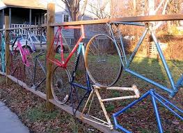 Recycling Alter Fahrradfelgen Und Ihre Verwertung Im Garten Und Innenraum Zaun Selbstgemacht Diy Gartenzaun Zaun Ideen