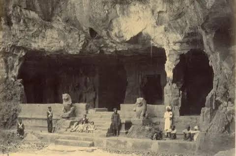 The earliest pictures capturing the art and beauty of Indian monuments