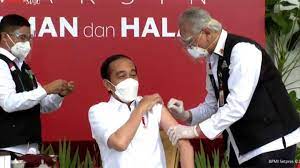 Pelibatan swasta untuk vaksin mandiri, diyakininya akan semakin mempercepat vaksinasi masyarakat indonesia. Menkes Tegaskan Presiden Jokowi Disuntik Dengan Vaksin Sinovac Nasional Tempo Co