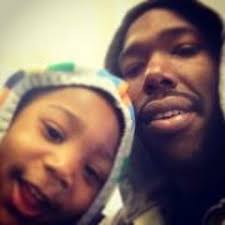 Julius Kee's Instagram, Twitter & Facebook