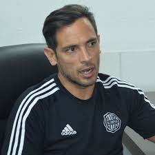 Roque Santacruz: "Vine de vacaciones, pero el cariño de la gente me hizo  decidir por dejar Europa y volver a Paraguay"