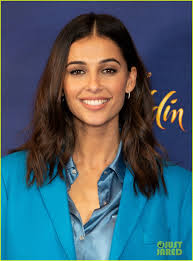 Naomi Scott Channels Princess Jasmine at 'Aladdin' London Photo Call: Photo  1234559