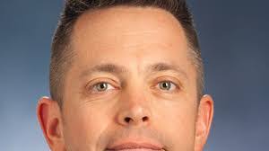 Mark Haslett's Instagram, Twitter & Facebook