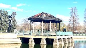 Overnight fire destroys City Park bandstand