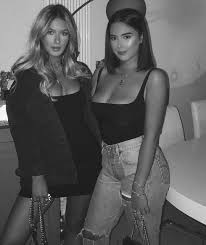 Black And White Best Friends In Movies Pinterest Tiiasenior Friend Poses Instagram Feed Inspiration Friend Photos