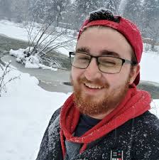 Good afternoon, My name is Ariel and I'm 27 years old from Brazil. I have  recently moved to Kilkenny from Cork and I'm looking for a room or a studio  to rent