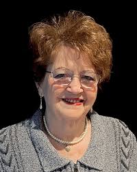 Mme Pépin, Estelle (Scott)