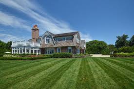 The experts at your local naturalawn of america offer natural and organic grass services to keep your yard safe at a super affordable price. Organic Lawn Care Services In New Jersey Sponzilli