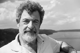 Parker wilson (richard gere), a university professor, returning home in the evening after work, finds at the train station a lost puppy. An American Tragedy Opera Wikipedia