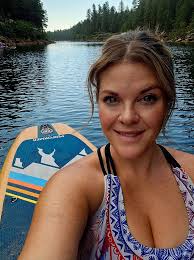 Favorite places to paddle board? I know it's late in the season, but my  daughter wants to go out one more time. We've only ever done Lake Manawa  around here and they