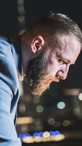 Ich sag’s dir ehrlich: Ich will später ein Schloss. Nicht, weil ich’s  brauche