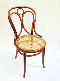 Pin Von Jose Luiz Auf Thonet In 2020 Franzosische Stuhle Bauhaus Mobel Tischlermeister