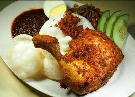 Literally translated from malay, ayam goreng berempah means 'spiced fried chicken'. Resepi Nasi Lemak Kukus Ayam Goreng Berempah