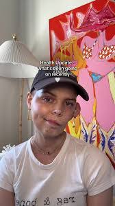 Bella Bray's Instagram, Twitter & Facebook