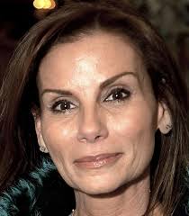 Heather Dubrow:"Let Them Eat Cake, But Don't Touch My Bow."