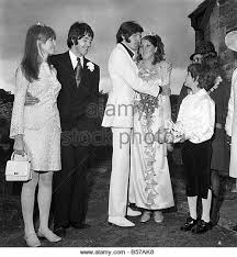 Paul Mccartney Wedding Stock Photos Paul Mccartney Wedding Stock Images Page 2 Paul Mccartney Guitar Girl Jane Asher