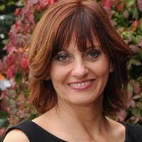 Julie Doane's Instagram, Twitter & Facebook